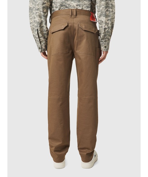 DIESEL（ディーゼル）の「メンズ パンツ チノ ストレート レギュラーフィット（チノパンツ・メンズ・ブラック/ブラウン・32inch/34inch/28inch/36inch/30inch）」の5枚目の写真