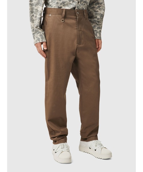 DIESEL（ディーゼル）の「メンズ パンツ チノ ストレート レギュラーフィット（チノパンツ・メンズ・ブラック/ブラウン・32inch/34inch/28inch/36inch/30inch）」の4枚目の写真