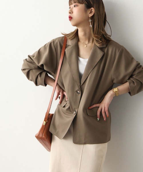 Chillfar（チルファー）の「テーラードジャケット（テーラードジャケット・レディース・ブラック/ダークブラウン/ブラウン/レッド/オレンジ/グリーン/アイボリー/ライトブラウン/マスタード/グレイッシュベージュ・FREE）」の4枚目の写真