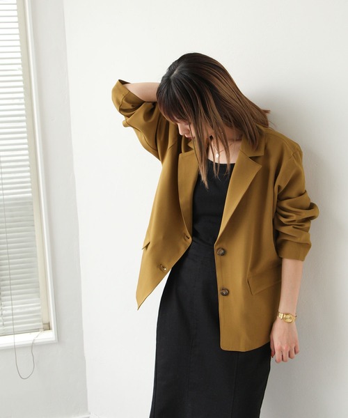 Chillfar（チルファー）の「テーラードジャケット（テーラードジャケット・レディース・ブラック/ダークブラウン/ブラウン/レッド/オレンジ/グリーン/アイボリー/ライトブラウン/マスタード/グレイッシュベージュ・FREE）」の5枚目の写真