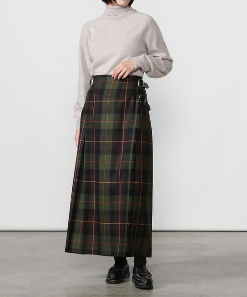 O'NEIL of DUBLIN（オニールオブダブリン）の「【O'NEIL OF DUBLIN】ロングキルトスカート WOMEN（スカート・レディース・A/グリーン系その他/イエロー系その他/B/グリーン系その他2/ブルー系その他6/ブルー系その他・8/10）」の16枚目の写真