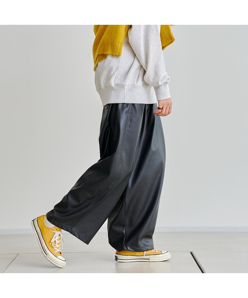 CPCM(シーピーシーエム)の「フェイクレザーワイドパンツ(その他パンツ・メンズ・ブラック/アイボリー・FREE)」の10枚目の写真