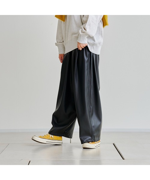 CPCM(シーピーシーエム)の「フェイクレザーワイドパンツ(その他パンツ・メンズ・ブラック/アイボリー・FREE)」の16枚目の写真
