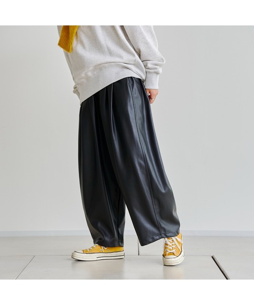 CPCM(シーピーシーエム)の「フェイクレザーワイドパンツ(その他パンツ・メンズ・ブラック/アイボリー・FREE)」の17枚目の写真