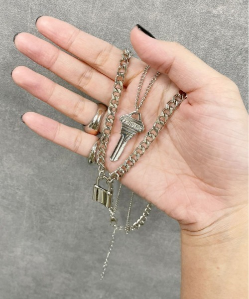 PairPair(ペアペア)の「キーネックレス(ユニセックス)(ネックレス・レディース・シルバー・FREE)」の3枚目の写真