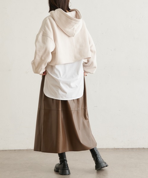 BONbazaar（ボンバザール）の「シンセティックレザースカート（スカート・レディース・ブラック/ブラウン・FREE）」の9枚目の写真