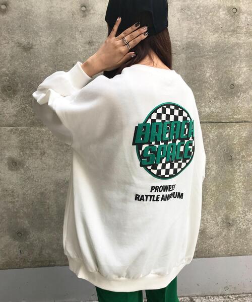 INGNI（イング）の「Backチェッカーサークルロゴスウェット／チュニックトップス（Tシャツ/カットソー・レディース・ブラック/グリーン/オフホワイト・M）」の10枚目の写真