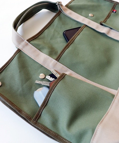 AlexanderLeeChang(アレキサンダーリーチャン)の「AlexanderLeeChang アレキサンダーリーチャン / APRON TOTE 22 2WAYエプロントートバッグ / AC052205(トートバッグ・メンズ・チャコール/オリーブ/ナチュラル・FREE)」の7枚目の写真