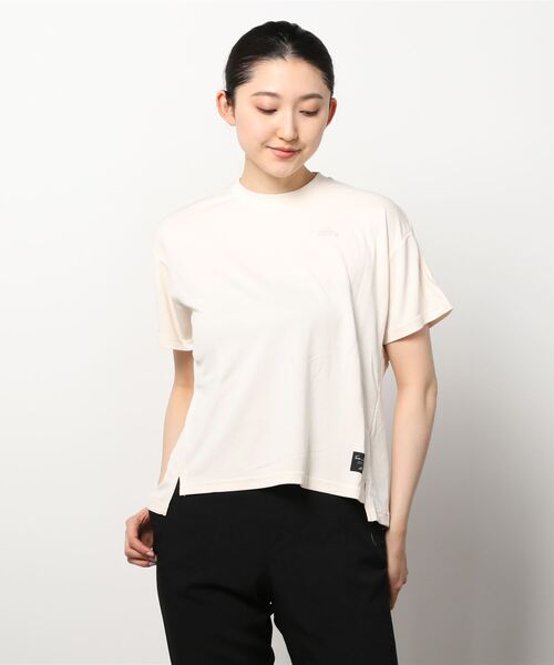 adidas(アディダス)の「【別注】アディダス adidas ID2.0 タック Tシャツ 限定コラボ(Tシャツ/カットソー・レディース・クリーム/ブラック/スモークピンク/ホワイト・L/M/S/XL)」の1枚目の写真