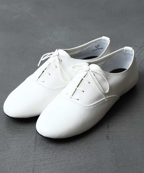 未使用品級 TOD'S フラットシューズ レオパード柄 レースアップ ホワイト FREAK'S STORE（フリークスストア）の「限定展開 レースアップ