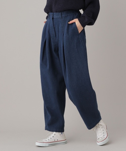 studio CLIP（スタディオクリップ）の「《Natural by studio CLIP》ツイルタックコクーンパンツ（その他パンツ・レディース・アイボリー/ネイビー・FREE）」の2枚目の写真