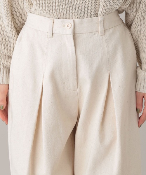 studio CLIP（スタディオクリップ）の「《Natural by studio CLIP》ツイルタックコクーンパンツ（その他パンツ・レディース・アイボリー/ネイビー・FREE）」の13枚目の写真