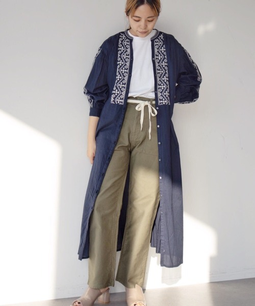 AMERICAN HOLIC（アメリカンホリック）の「インドコットン　２WAY刺繍ワンピース（ワンピース・レディース・ホワイト/オフホワイト/ネイビー・FREE）」の3枚目の写真