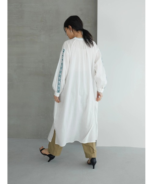 AMERICAN HOLIC（アメリカンホリック）の「インドコットン　２WAY刺繍ワンピース（ワンピース・レディース・ホワイト/オフホワイト/ネイビー・FREE）」の14枚目の写真