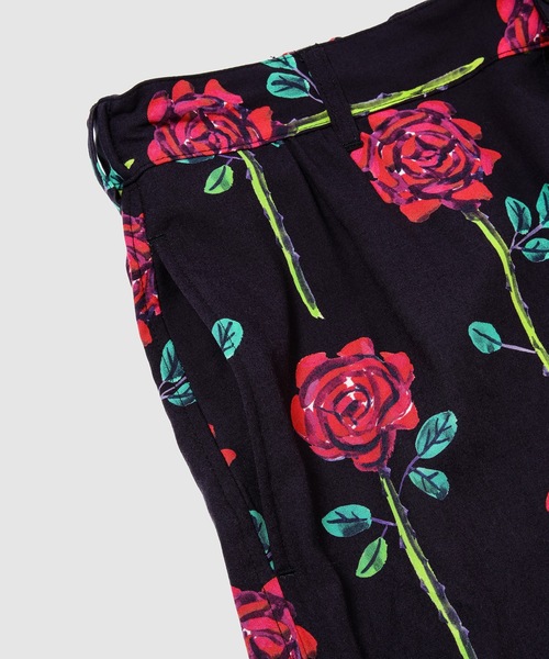 SASQUATCHfabrix.(サスクワァッチファブリックス)の「ROSE BALLOON CARGO PANTS(カーゴパンツ・メンズ・ホワイト/ブラック・L)」の4枚目の写真