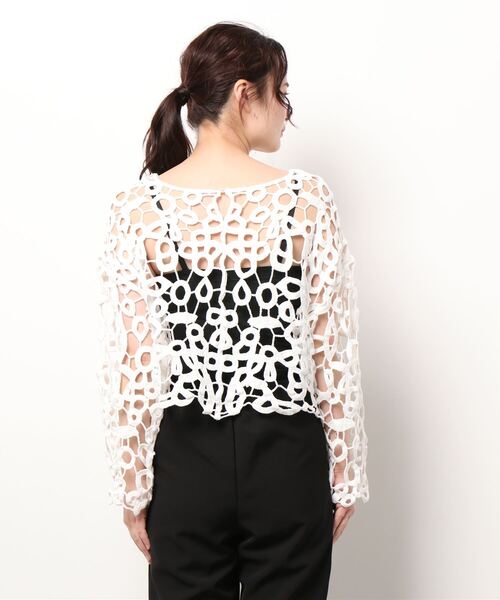 PAGEBOY(ページボーイ)の「CORE / クロシェショートプルオーバー(ニット/セーター・レディース・オフホワイト/ブラック・FREE)」の22枚目の写真