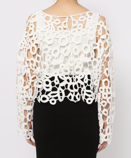 PAGEBOY(ページボーイ)の「CORE / クロシェショートプルオーバー(ニット/セーター・レディース・オフホワイト/ブラック・FREE)」の12枚目の写真