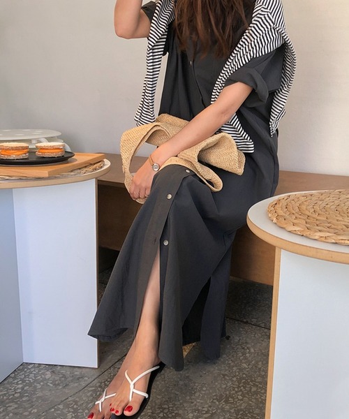 VitaFelice（ヴィータフェリーチェ）の「ロングシャツワンピース（ワンピース・レディース・チャコールグレー/ホワイト系その他/イエロー・FREE）」の6枚目の写真