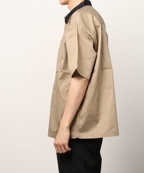 Dickies(ディッキーズ)の「【Dickies/ディッキーズ】ビッグシルエット T/Cツイル ワンポイント ワッペン ワークシャツ/ クレリック 半袖シャツ(シャツ/ブラウス・メンズ・アイボリー/ブラック/ベージュ/グリーン・XL/M/L)」の19枚目の写真