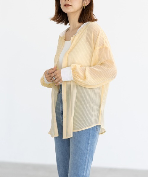GeeRA(ジーラ)の「シアーストライプ配色シャツ(シャツ/ブラウス・レディース・オフホワイト/イエロー・MEDIUM)」の9枚目の写真