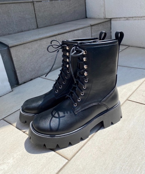 one after another NICE CLAUP（ワンアフターアナザーナイスクラップ）の「タンク底レースアップショートブーツ（ブーツ・レディース・ブラック・SMALL/MEDIUM/LARGE）」の13枚目の写真