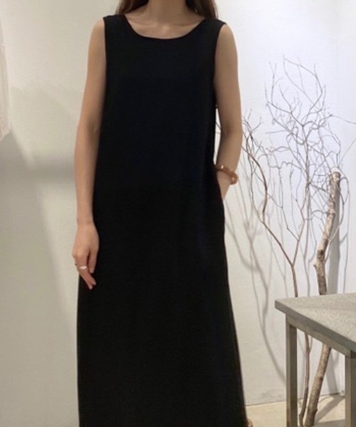 Chaco closet(チャコ クローゼット)の「バックリボンノースリーブロングワンピース(ワンピース・レディース・ブラック/アイボリー・FREE)」の14枚目の写真