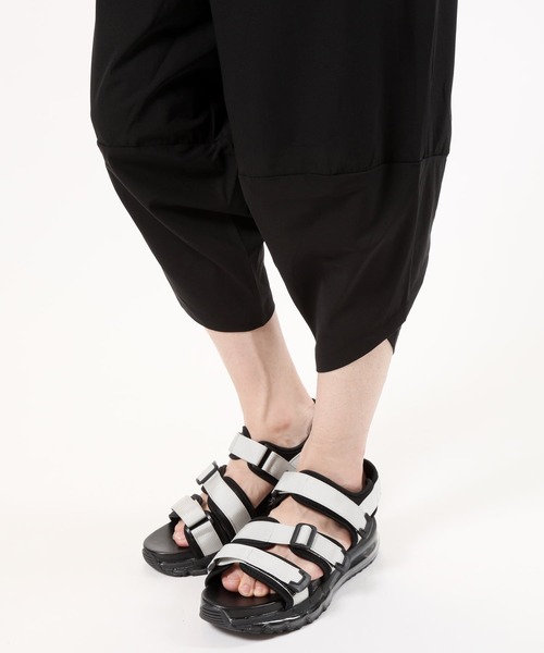 TopIsm(トップイズム)の「【2022】接触冷感 撥水加工 サルエルワイドパンツ(その他パンツ・メンズ・ベージュ/カーキ/ブラック・LL/L/M)」の5枚目の写真