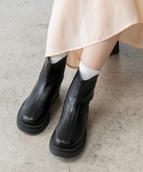 BONLECILL（ボンルシール）の「フェイクレザー トラックソールセンターシームブーツ（ブーツ・レディース・ブラック/ブラウン/ホワイト・S/M/L/LL）」の14枚目の写真