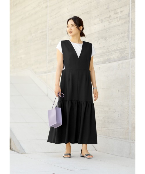 STYLE DELI(スタイルデリ)の「【LUXE】裾フレアジャンパースカート(ワンピース・レディース・ブラック/ライトグレー/レッド・01/02)」の4枚目の写真