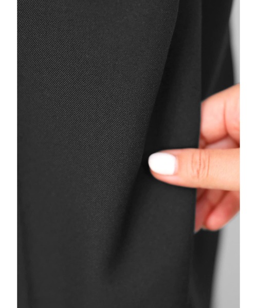 STYLE DELI(スタイルデリ)の「【LUXE】裾フレアジャンパースカート(ワンピース・レディース・ブラック/ライトグレー/レッド・01/02)」の8枚目の写真
