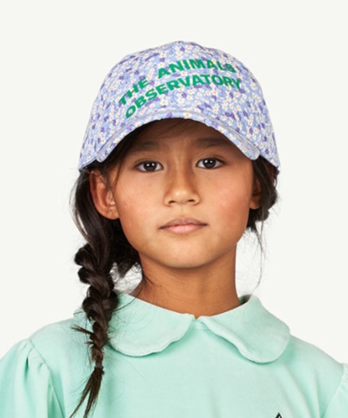 The animals observatory（ジ・アニマルズ・オブザーバトリー）の「The Animals Observatory / ロゴプリント 花柄キャップ（キャップ・キッズ・ライトブルー/オレンジ・M/L）」の2枚目の写真