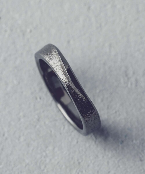 and cloud(アンドクラウド)の「Windcrest Ring(リング・レディース・ブラック/シルバー/イエローゴールド・11号/9号/13号/15号)」の15枚目の写真