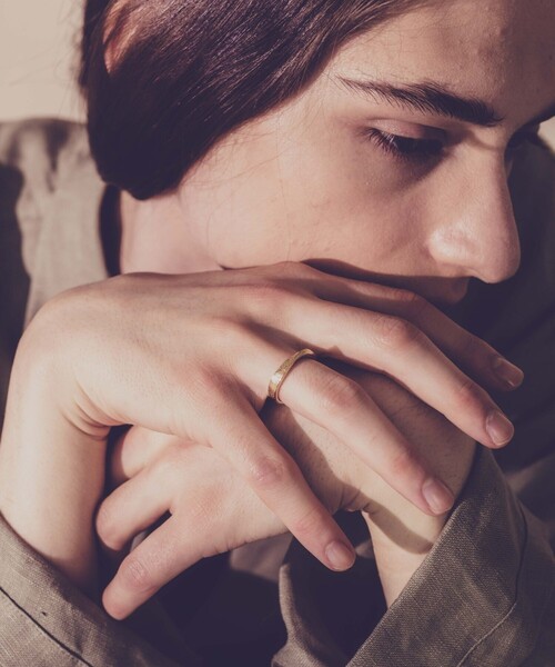 and cloud(アンドクラウド)の「Windcrest Ring(リング・レディース・ブラック/シルバー/イエローゴールド・11号/9号/13号/15号)」の19枚目の写真