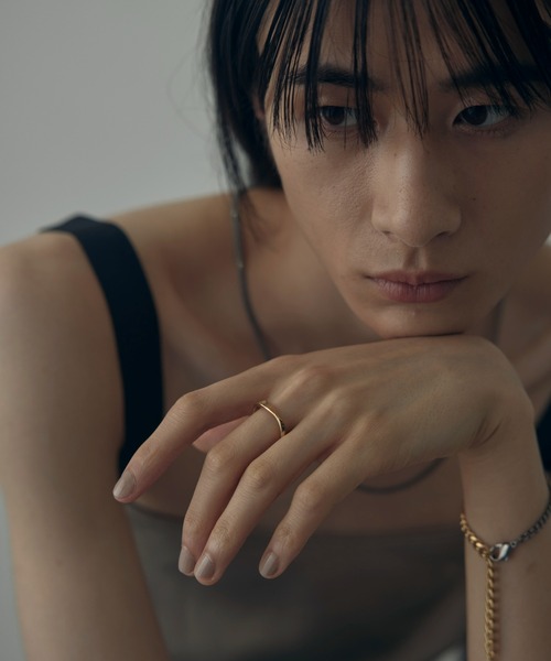 and cloud(アンドクラウド)の「Windcrest Ring(リング・レディース・ブラック/シルバー/イエローゴールド・11号/9号/13号/15号)」の7枚目の写真