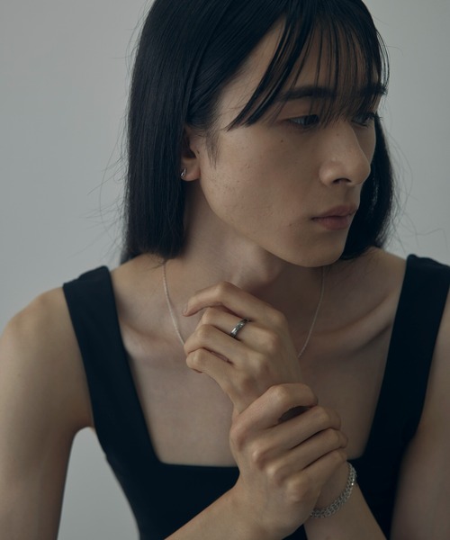 and cloud(アンドクラウド)の「Windcrest Ring(リング・レディース・ブラック/シルバー/イエローゴールド・11号/9号/13号/15号)」の10枚目の写真