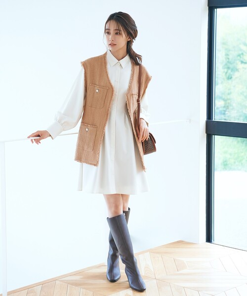 上品でクラシカルなツイードジレ