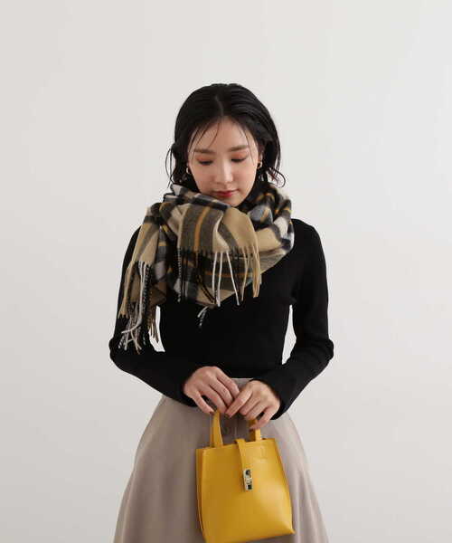 NATURAL BEAUTY BASIC（ナチュラルビューティーベーシック）の「ＴＷＥＥＤＭＩＬＬチェックストール（ストール/ショール・レディース・ラベンダー/ブルー/ベージュ・FREE）」の11枚目の写真