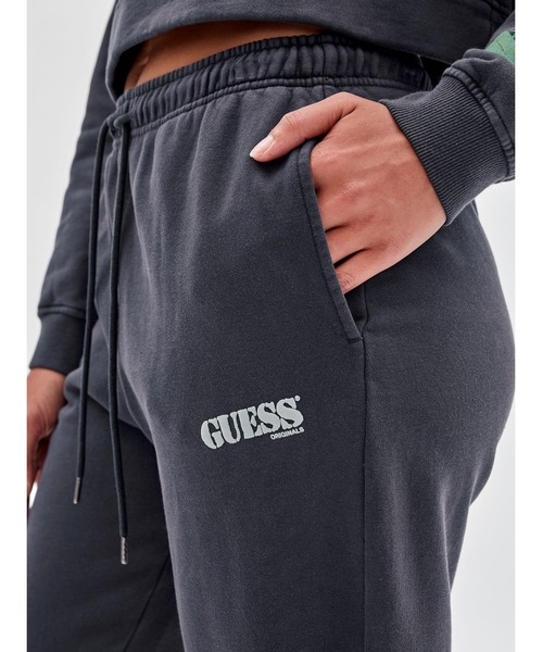 Guess（ゲス）の「GUESS Originals x Batman Comic Jogger Pants（スウェットパンツ・レディース・ブラック・SMALL/X-SMALL/MEDIUM）」の3枚目の写真