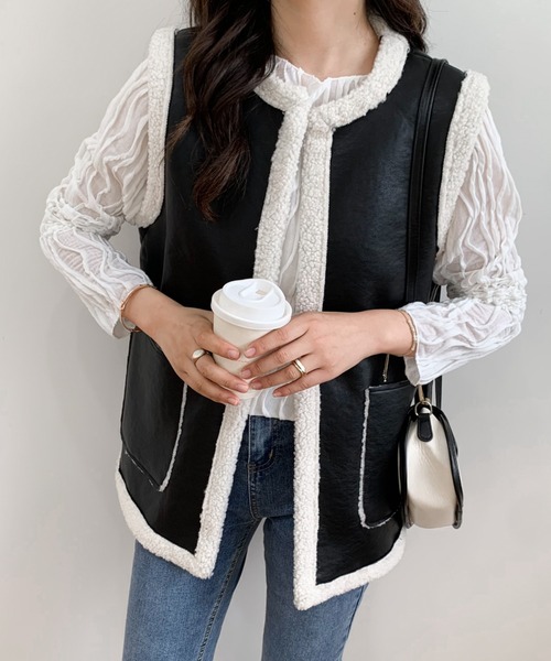 ABITOKYO(アビトーキョー)の「リバーシブルボア×フェイクレザーベスト(ベスト・レディース・グレー/ダークブラウン/ブラック・M/L)」の6枚目の写真