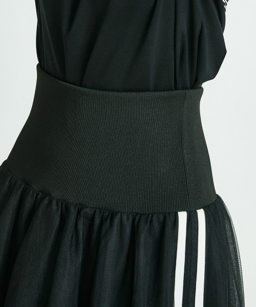 ESSENTIAL（エッセンシャル）の「サイドラインチュールフレアスカート（スカート・レディース・ブラック・36/38）」の5枚目の写真