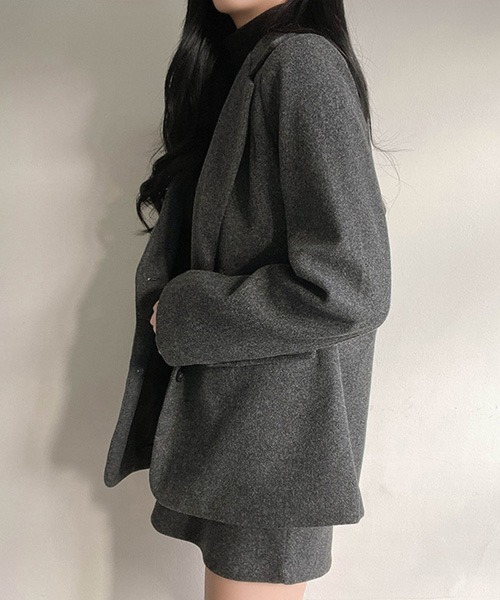 SONA(ソナ)の「SONYUNARA ベーシックジャケット+バックバンディングミニスカートSET(セットアップ・レディース・チャコールグレー・FREE)」の12枚目の写真