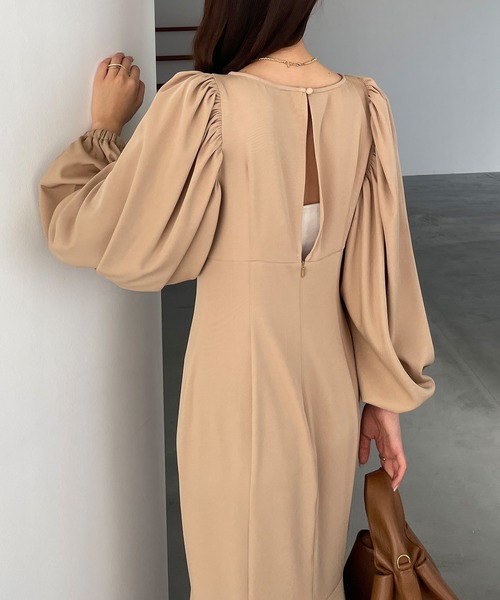 Louere（ルエレ）の「ボリュームスリーブマーメイドワンピース