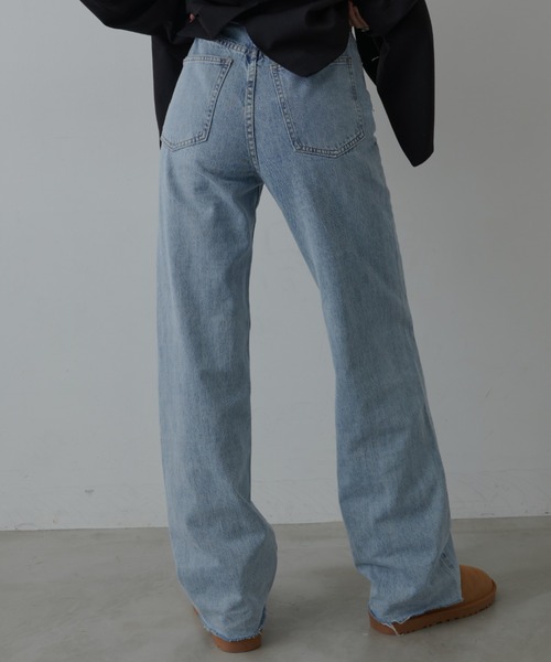 FIG&VIPER（フィグアンドバイパー）の「ルーズカットオフストレートデニム（デニムパンツ・レディース・ライトブルー/ブルー・S/M/L）」の7枚目の写真