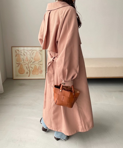 DISCOAT(ディスコート)の「【2WAY】カラーボリュームスリーブコート(トレンチコート・レディース・ベージュ/カーキ/オレンジ/グレイッシュベージュ・FREE)」の9枚目の写真