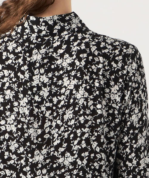 GANNI（ガニー）の「GANNI レーヨン フラワープリントワンピース