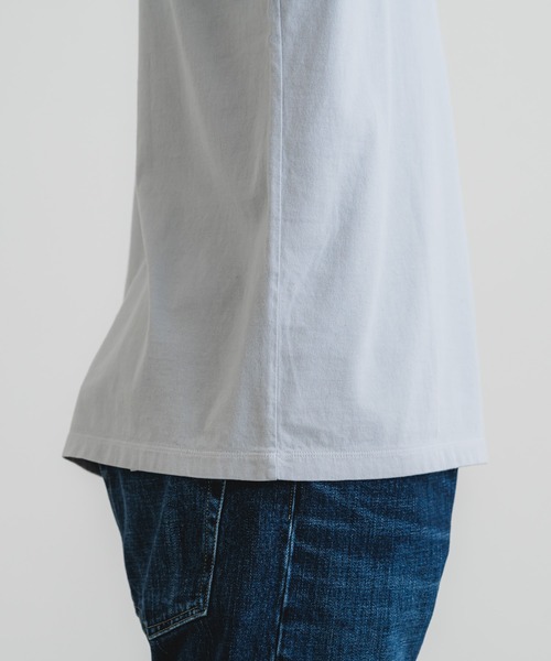 quadro(クオドロ)の「40/2CM天竺クルーネックtee(Tシャツ/カットソー・メンズ・ブルーグレー/レンガ/ダークネイビー/オフホワイト・LARGE/MEDIUM)」の14枚目の写真
