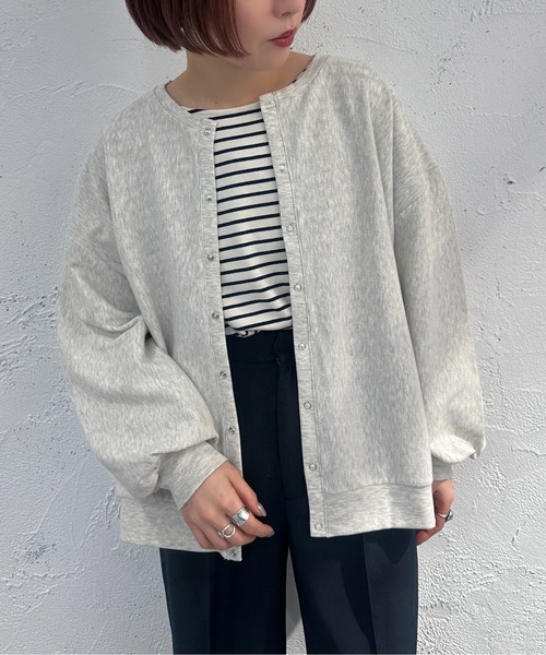 apres jour mignon(アプレジュールミニョン)の「ドットボタンBIGカーディガン【ZOZOTOWN限定アイテム】(カーディガン/ボレロ・レディース・ナチュラル/アイボリー/ブラック/グリーン/オレンジ・フリー/X-LARGE)」の22枚目の写真