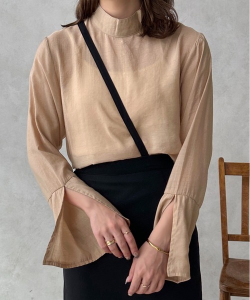 apres jour clair（アプレジュールクレア）の「【apres jour clair】シアーフレアスリーブブラウス【ZOZOTOWN限定アイテム】（シャツ/ブラウス・レディース・ブラウン系その他/アイボリー/ベージュ・X-LARGE/フリー）」の3枚目の写真