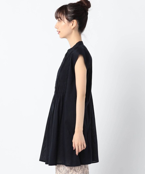 Grand PARK(グランドパーク)の「ピンタック入り ノースリーブチュニック(シャツ/ブラウス・レディース・ホワイト/ネイビー/その他・FREE)」の8枚目の写真