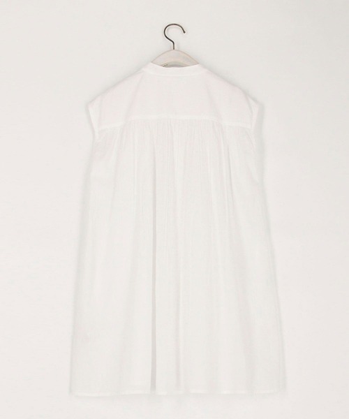 Grand PARK(グランドパーク)の「ピンタック入り ノースリーブチュニック(シャツ/ブラウス・レディース・ホワイト/ネイビー/その他・FREE)」の15枚目の写真